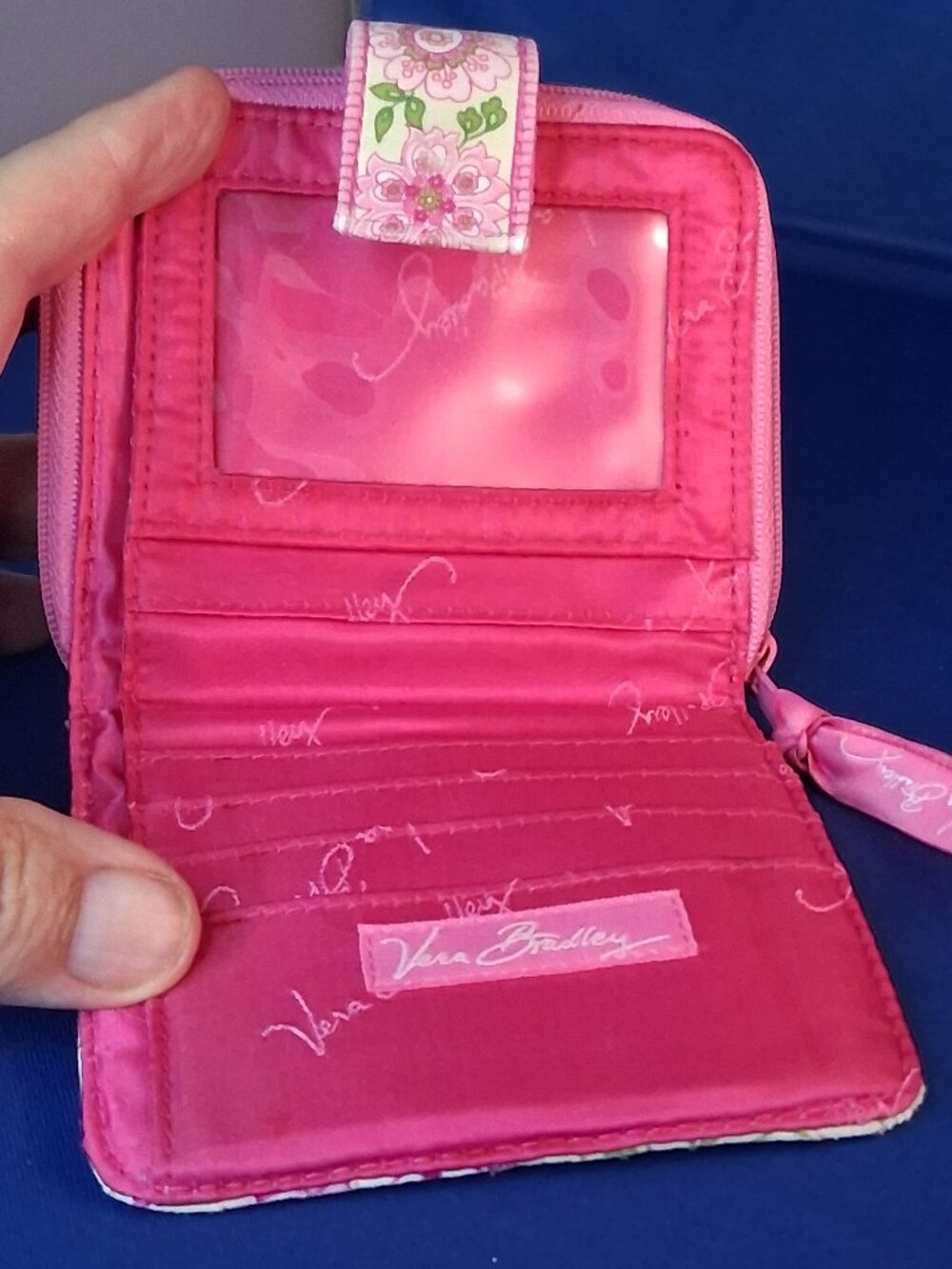 Vera Bradley Pink & Green Floral Quilted Zip-Around Wallet ID Holder Compact - Picture 6 of 10